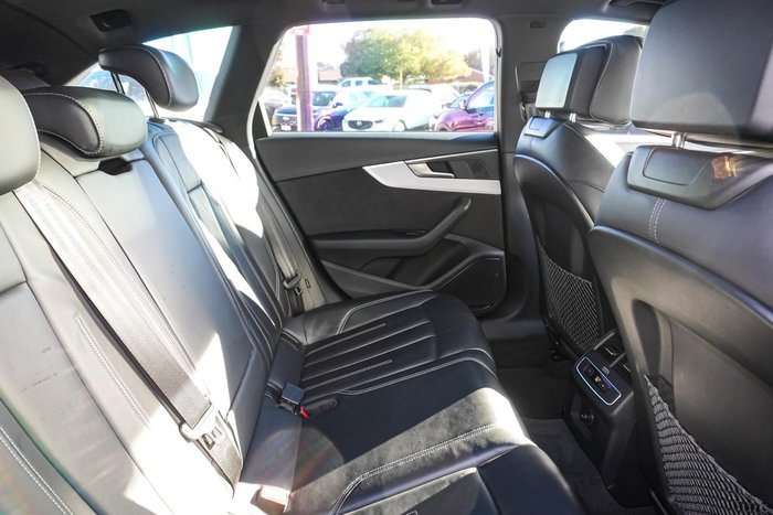 2019 Audi A4 45 TFSI S line