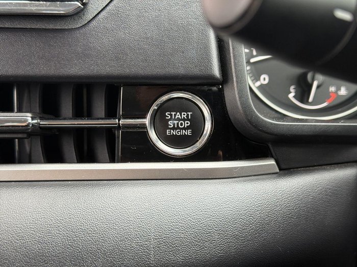 2023 Mitsubishi Outlander ES