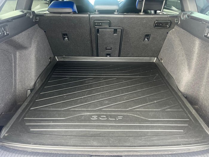 2023 Volkswagen Golf R