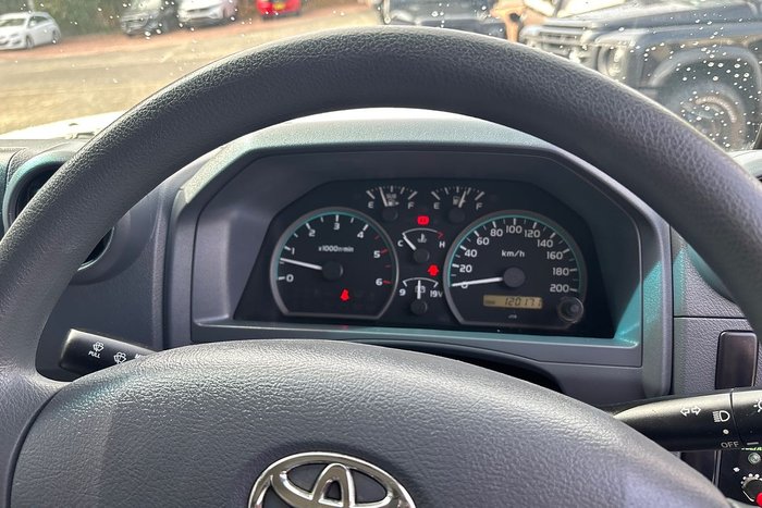 2013 Toyota Landcruiser GX