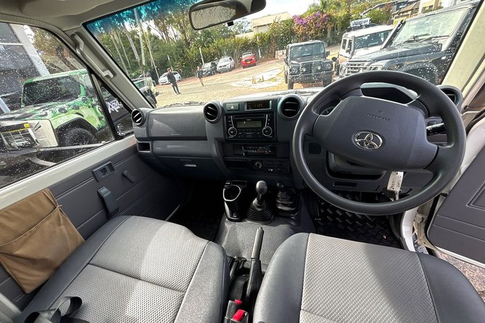 2013 Toyota Landcruiser GX