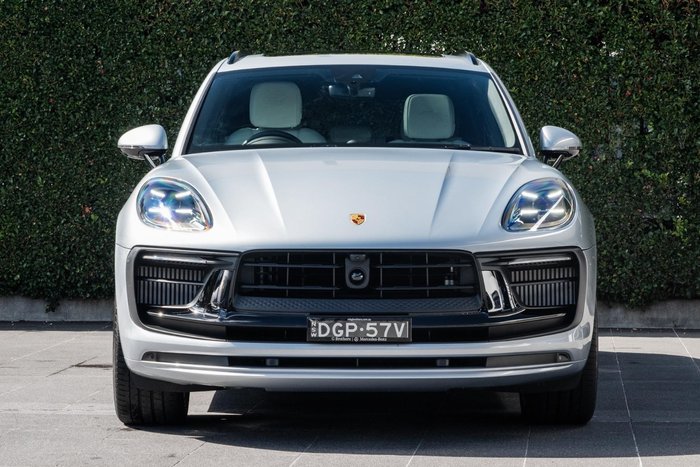 2024 Porsche Macan GTS