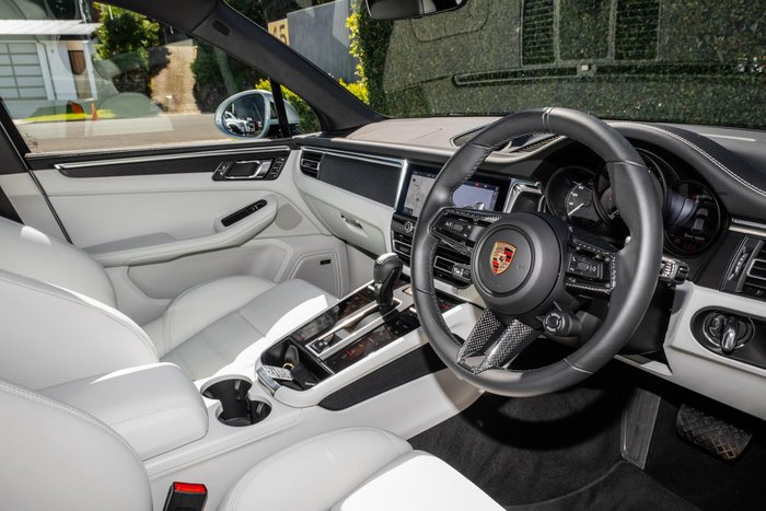 2024 Porsche Macan GTS