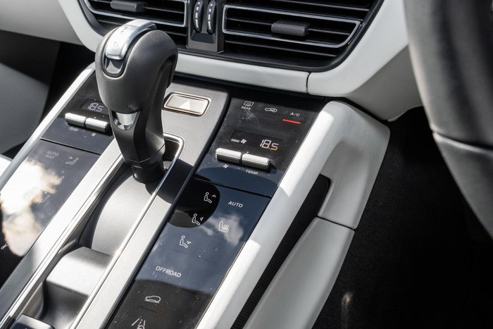 2024 Porsche Macan GTS