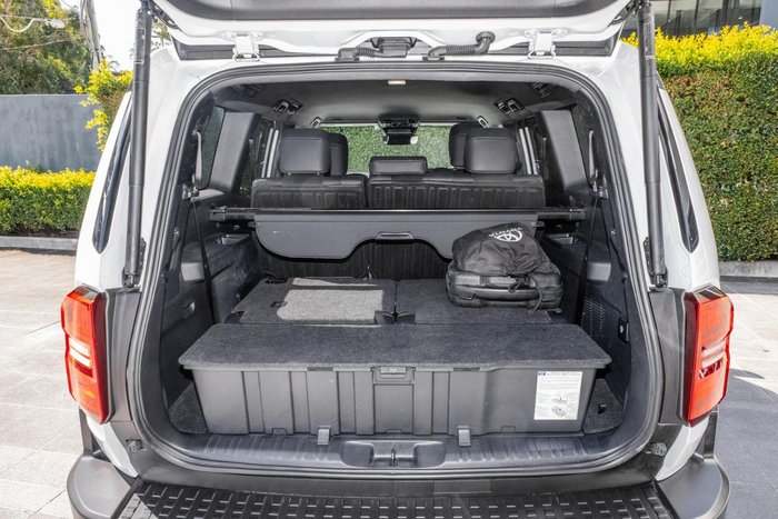 2024 Toyota Landcruiser GXL