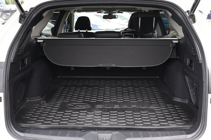 2025 Subaru Outback AWD Touring