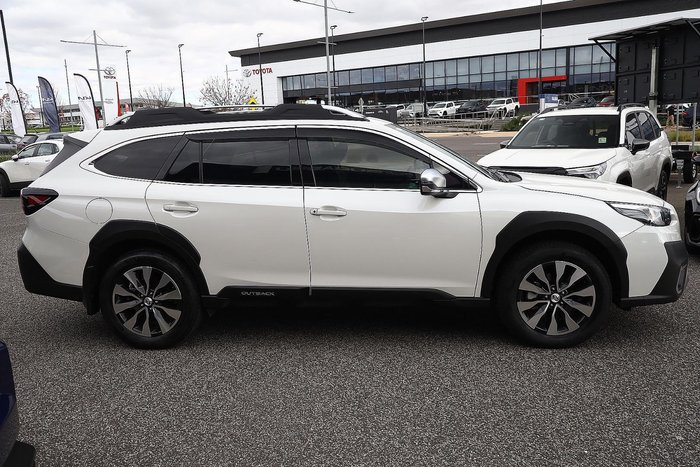 2025 Subaru Outback AWD Touring