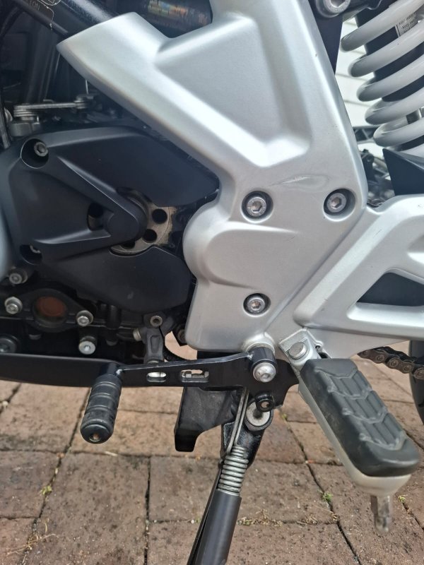 2019 BMW Motorrad G 310 R RED