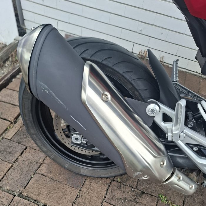 2019 BMW Motorrad G 310 R RED