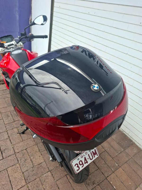 2019 BMW Motorrad G 310 R RED