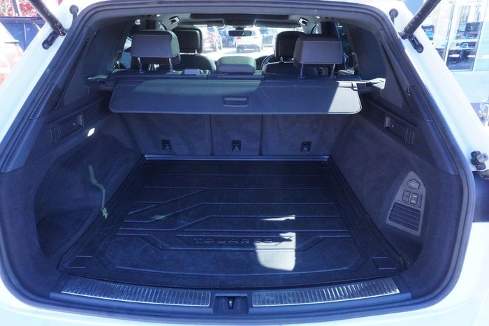 2021 Volkswagen Touareg 210TDI R-Line