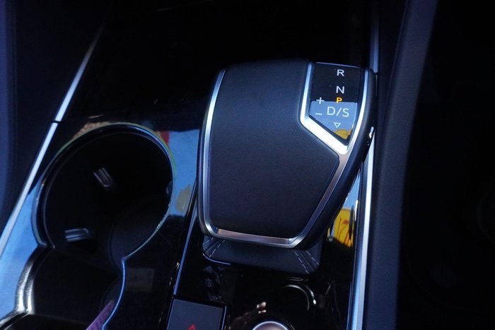 2021 Volkswagen Touareg 210TDI R-Line