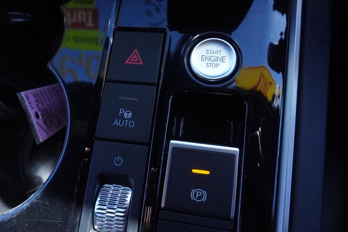 2021 Volkswagen Touareg 210TDI R-Line