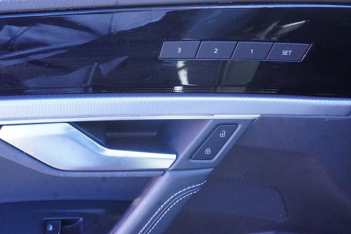 2021 Volkswagen Touareg 210TDI R-Line