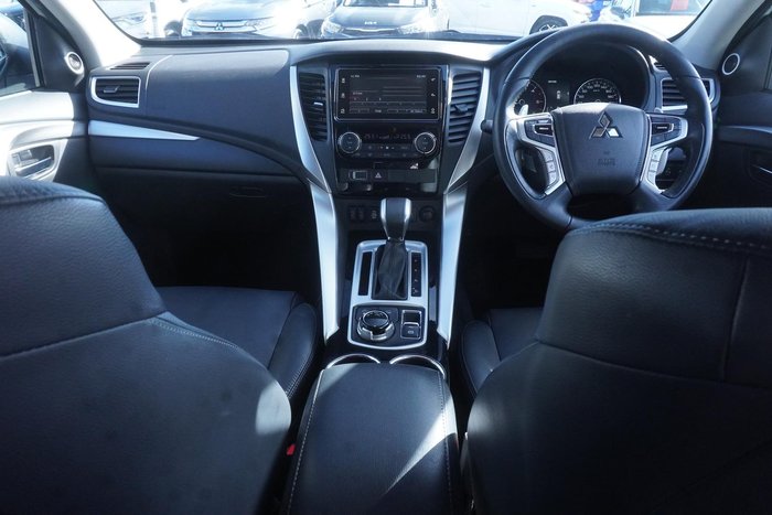 2016 Mitsubishi Pajero Sport Exceed