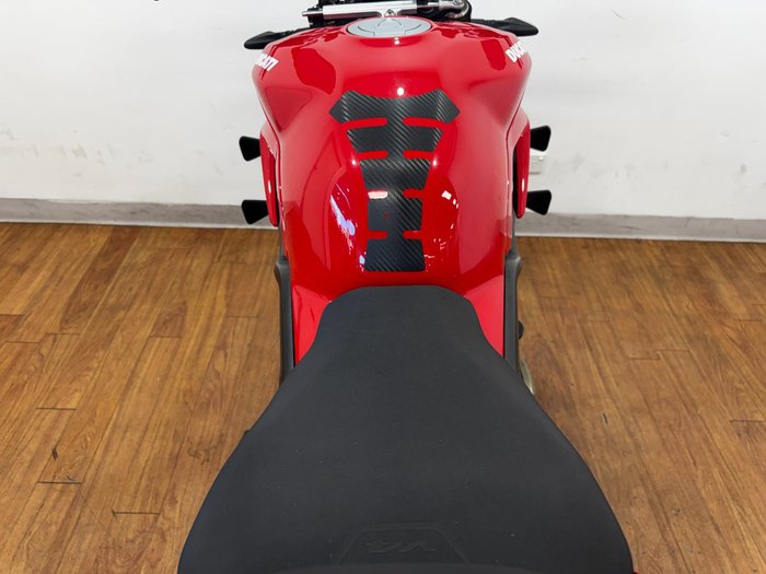 2022 Ducati STREETFIGHTER V4 S RED