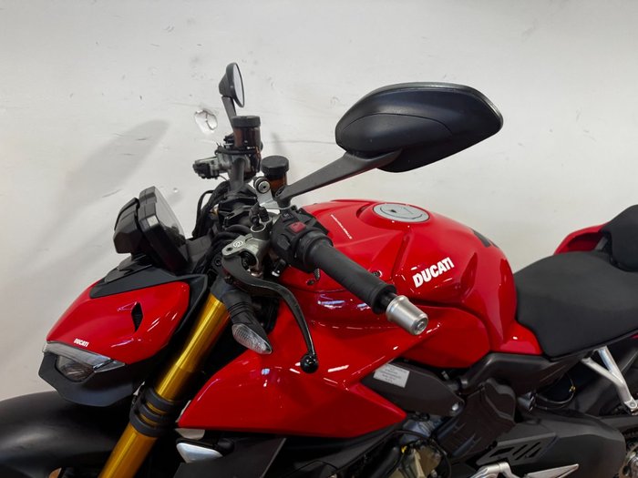 2022 Ducati STREETFIGHTER V4 S RED