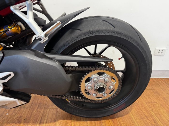 2022 Ducati STREETFIGHTER V4 S RED