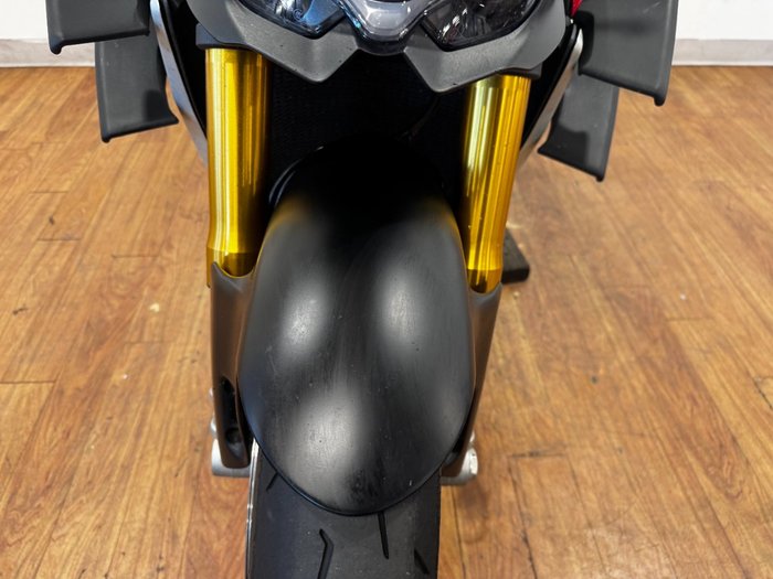 2022 Ducati STREETFIGHTER V4 S RED