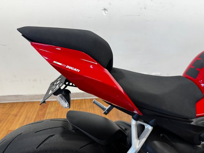 2022 Ducati STREETFIGHTER V4 S RED
