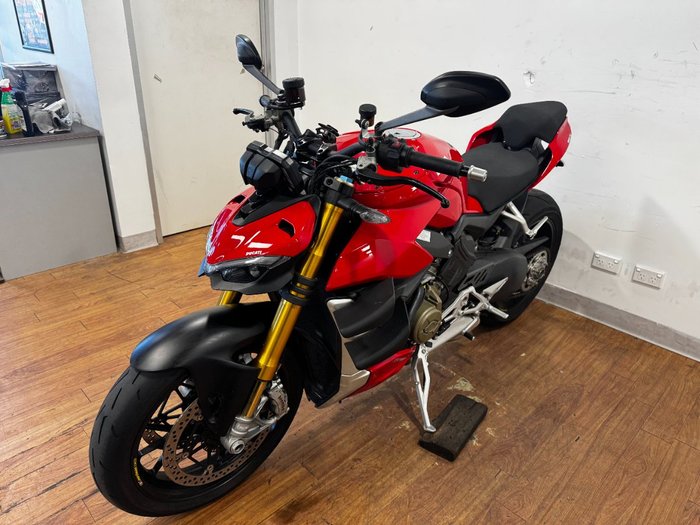 2022 Ducati STREETFIGHTER V4 S RED