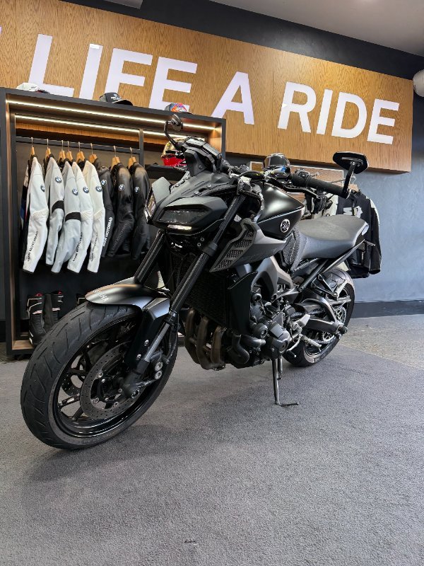 2017 YAMAHA MT-09 Black