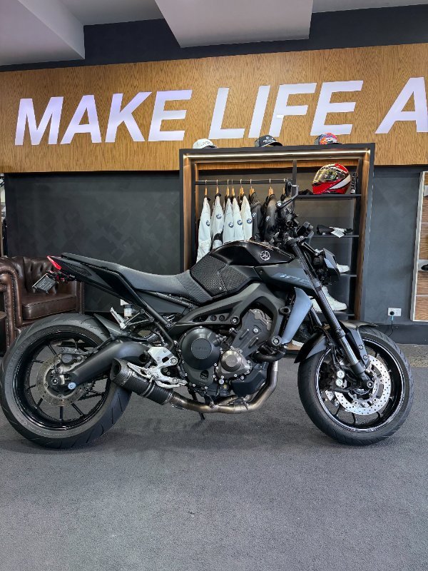 2017 YAMAHA MT-09 Black