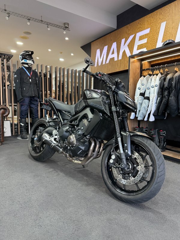 2017 YAMAHA MT-09 Black
