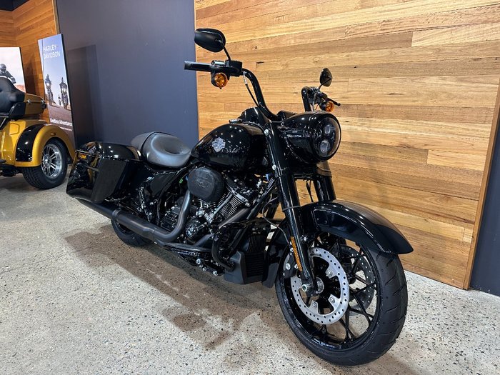 2026 HARLEY-DAVIDSON FLHRXS ROAD KING SPECIAL