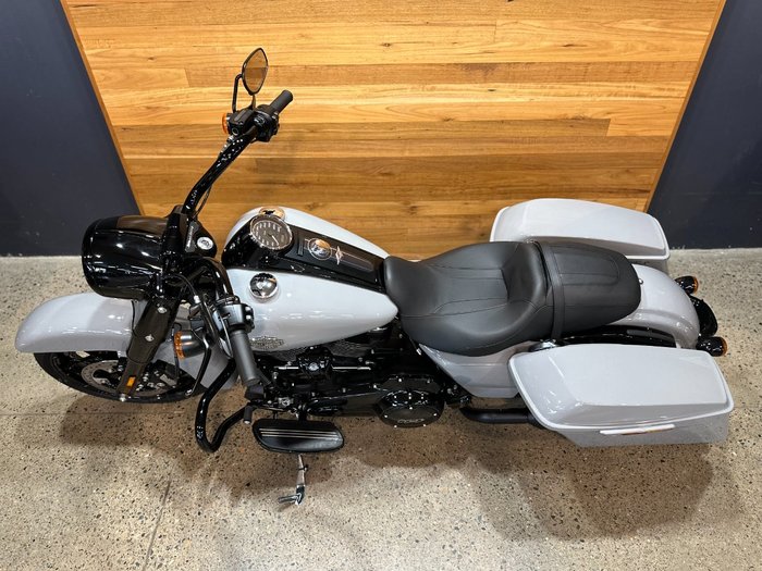 2025 HARLEY-DAVIDSON FLHRXS ROAD KING SPECIAL
