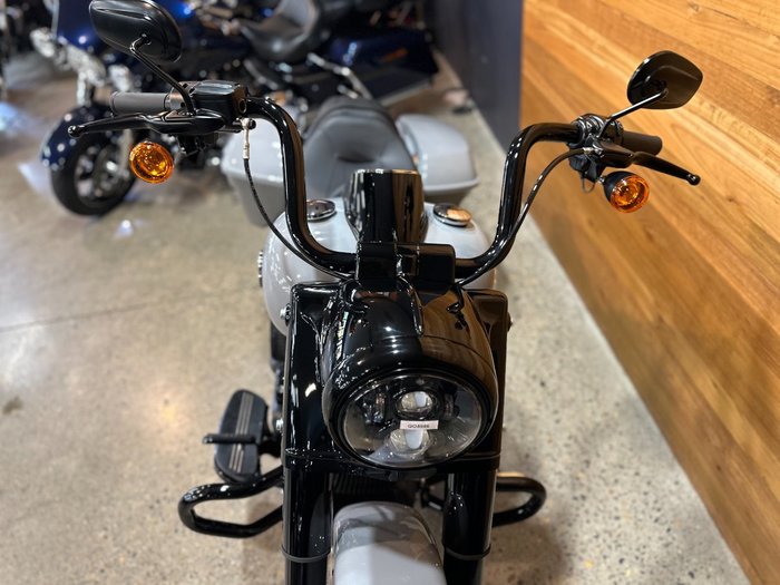 2025 HARLEY-DAVIDSON FLHRXS ROAD KING SPECIAL