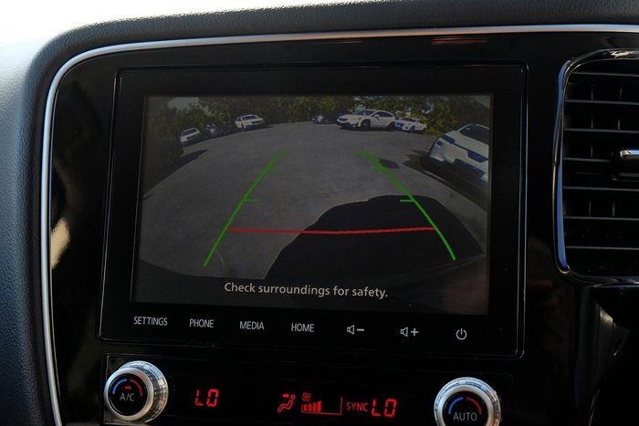 2021 Mitsubishi Outlander LS