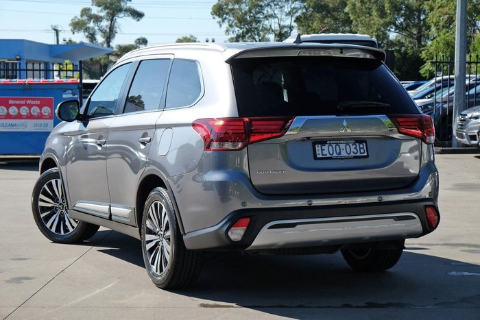 2021 Mitsubishi Outlander LS
