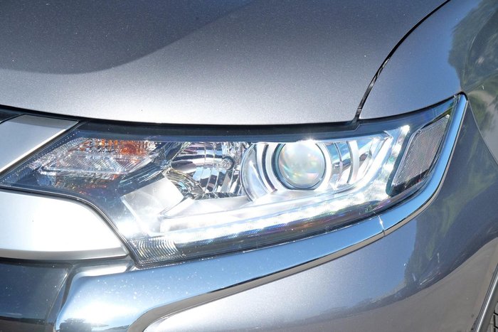 2021 Mitsubishi Outlander LS