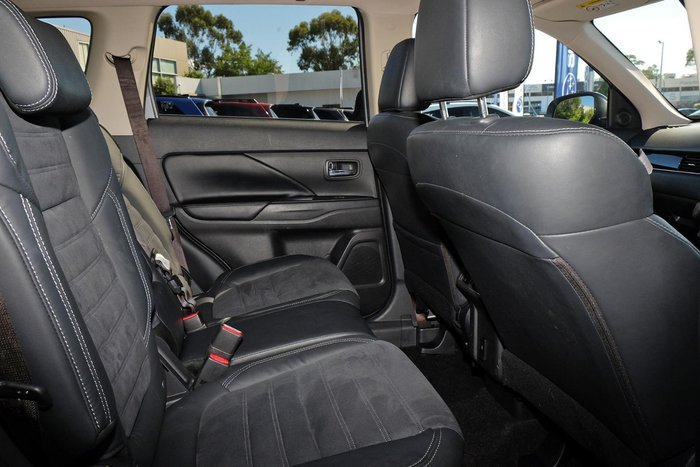 2021 Mitsubishi Outlander LS