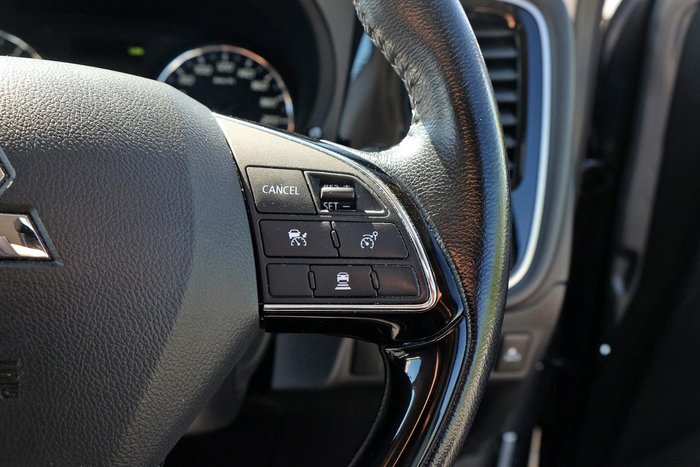 2021 Mitsubishi Outlander LS