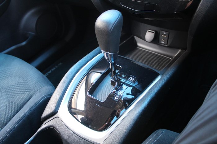 2015 Nissan X-TRAIL ST