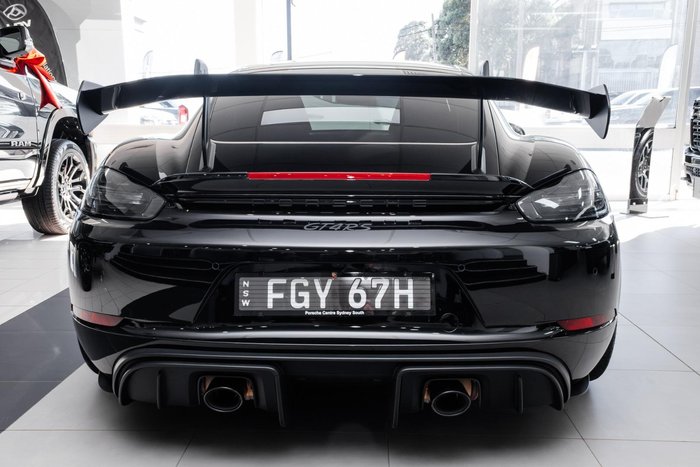2024 Porsche 718 Cayman GT4 RS