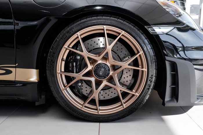 2024 Porsche 718 Cayman GT4 RS