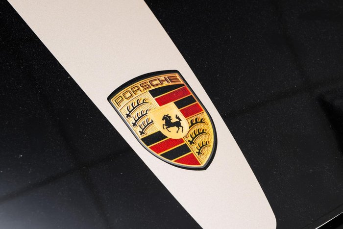 2024 Porsche 718 Cayman GT4 RS