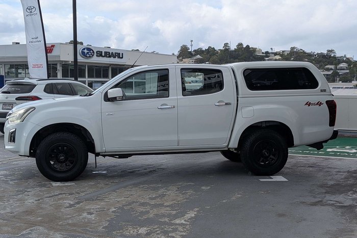 2017 Isuzu D-MAX LS-M