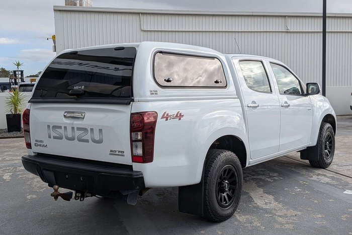 2017 Isuzu D-MAX LS-M