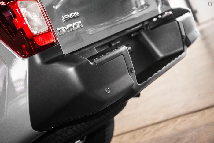 2025 Isuzu D-MAX X-RIDER