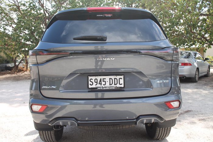 2026 Isuzu MU-X LS-T