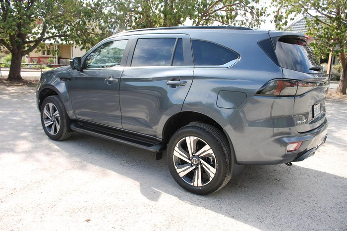 2026 Isuzu MU-X LS-T