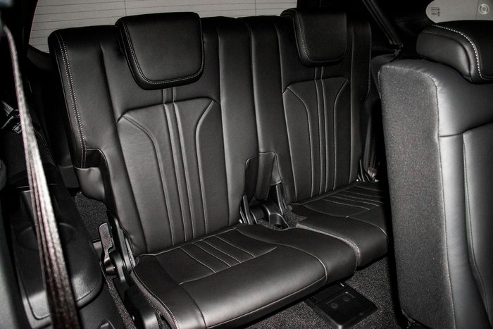 2026 Isuzu MU-X LS-T