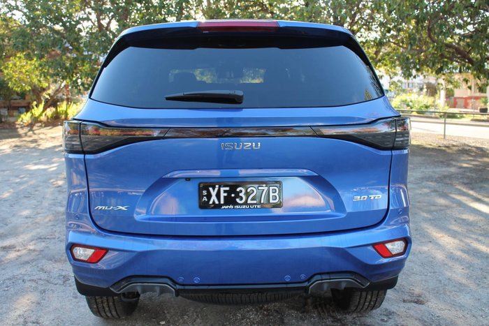 2026 Isuzu MU-X LS-T