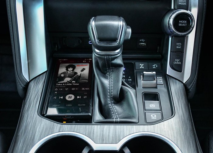 2022 Toyota Landcruiser Sahara ZX