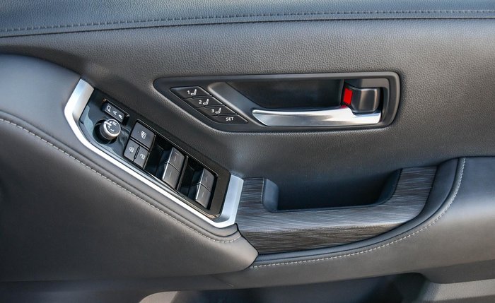 2022 Toyota Landcruiser Sahara ZX