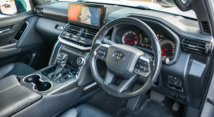 2022 Toyota Landcruiser Sahara ZX